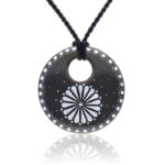 Fekete&Fehér Lyukmintás Finomporcelán Medál