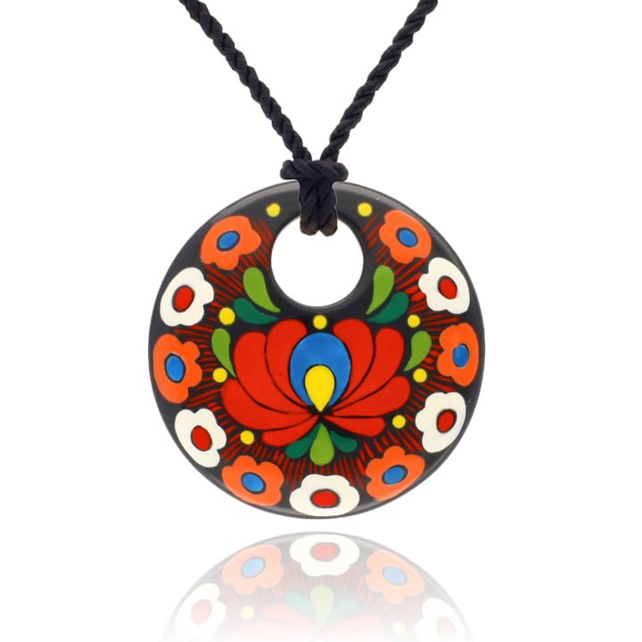 Tradicionális Fekete Matyó Finomporcelán Bazsarózsa medál Tradicionális Fekete Matyó Finomporcelán Bazsarózsa medál