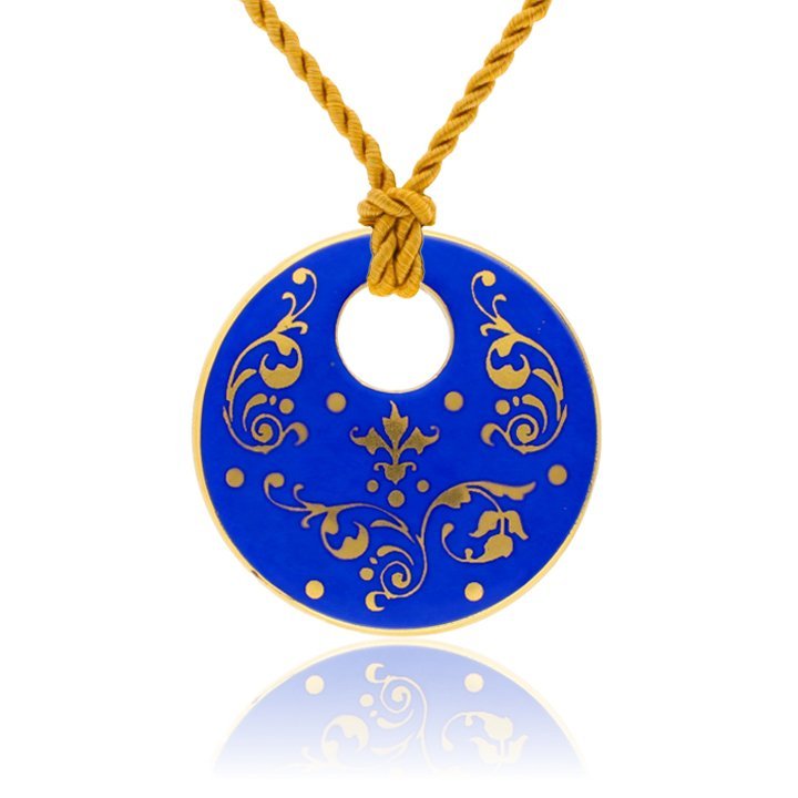 Barokk Kék Finomporcelán Medál Barokk Kék Finomporcelán Medál