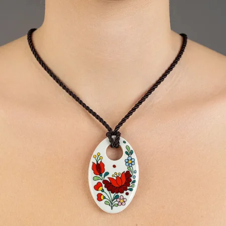 Tradicionális Kalocsai mintás Pipacs csokor medál