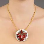 Palóc Piros Finomporcelán Medál (Kerek)