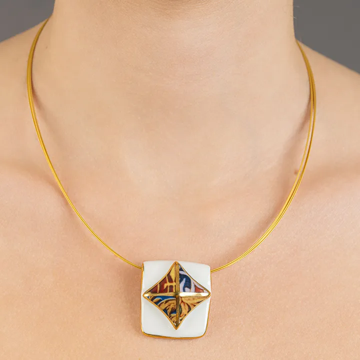 Reneszánsz Corvina  Fordított Négyzetes Medál Reneszánsz Corvina Fordított Négyzetes Medál