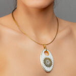 Fehér Lyukmintás Finomporcelán Ovál Medál