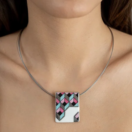 Pink - Fehér Négyzetes Rokokó Medál