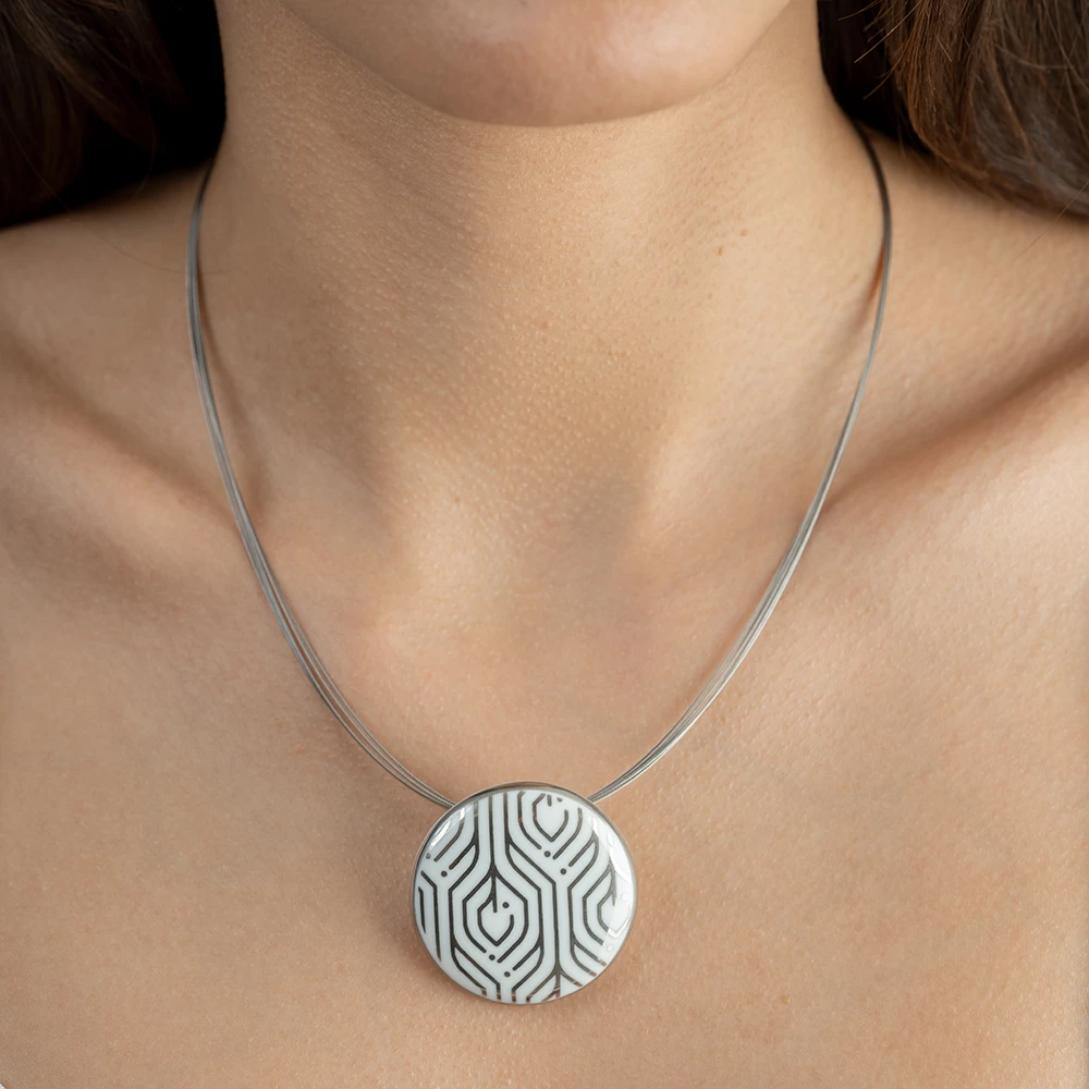 Dubai Fehér-Platina Medál (kicsi) Dubai Fehér-Platina Medál (kicsi)